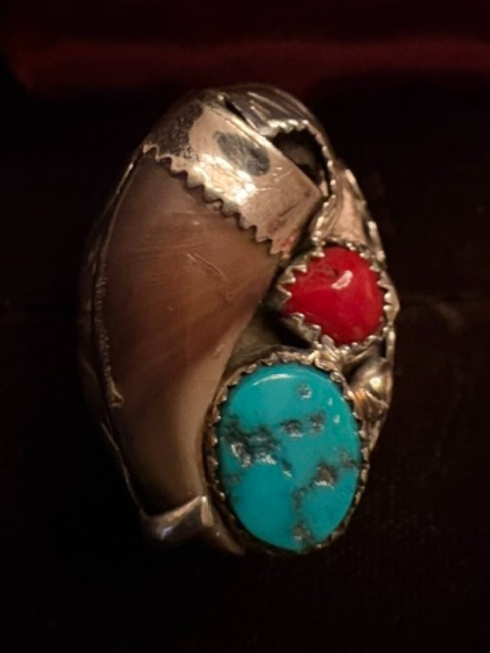 LARGE NAVAJO SILVER BEARCLAW SZ 10 RING